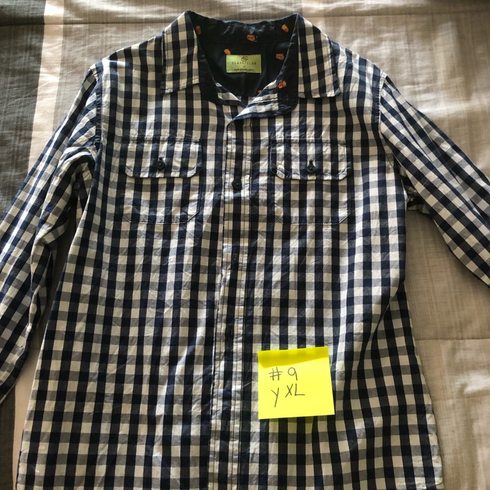 Class club button down